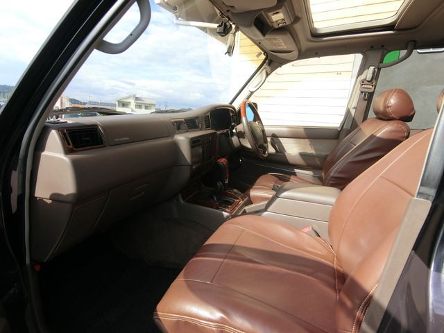 LANDCRUISER wagon