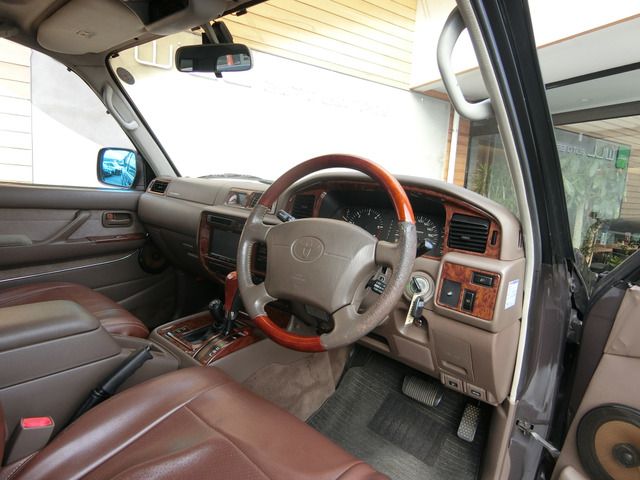 LANDCRUISER wagon