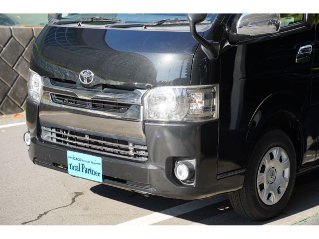 HIACE van 4WD