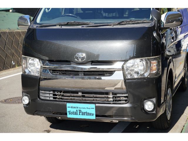 HIACE van 4WD