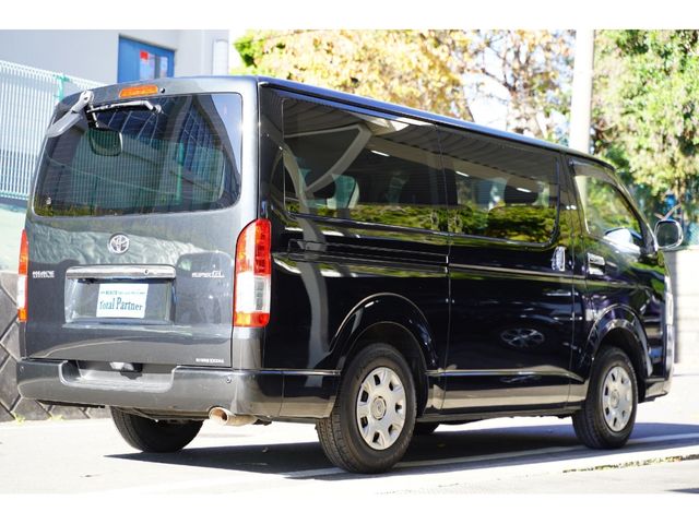 HIACE van 4WD