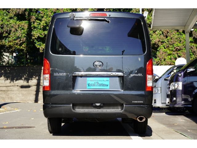 HIACE van 4WD