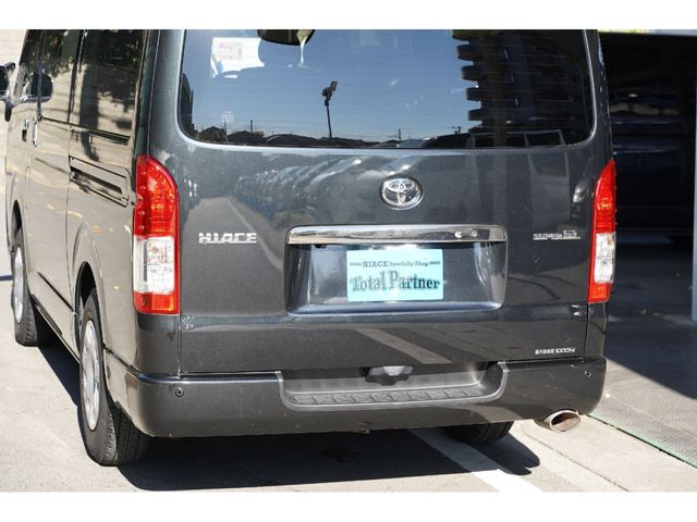 HIACE van 4WD