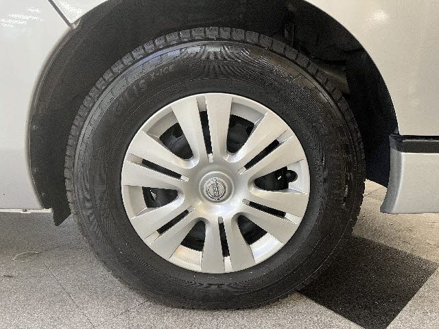 CARAVAN van 2WD