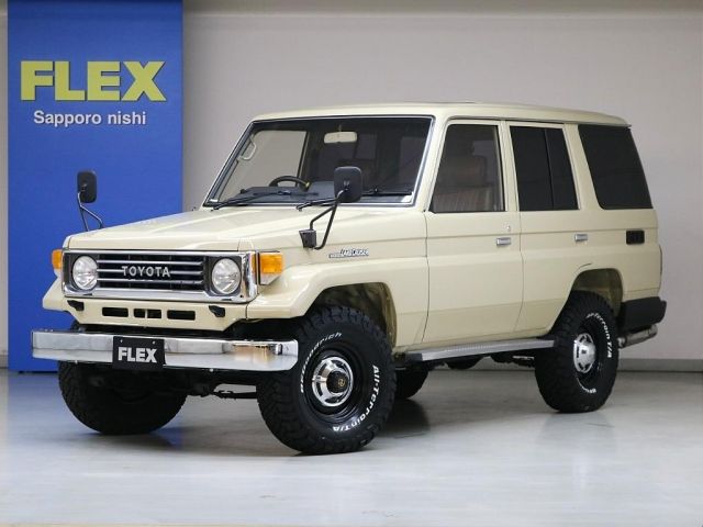 LANDCRUISER van