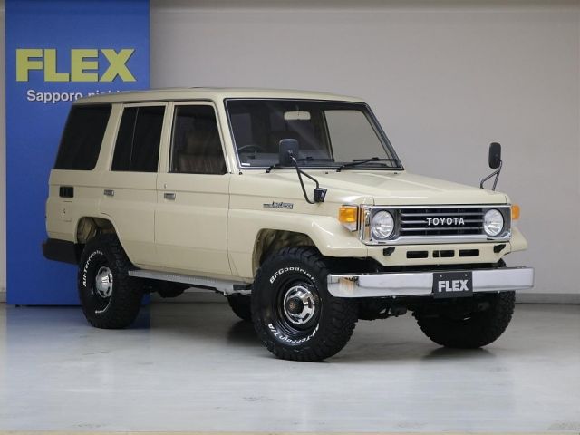 LANDCRUISER van