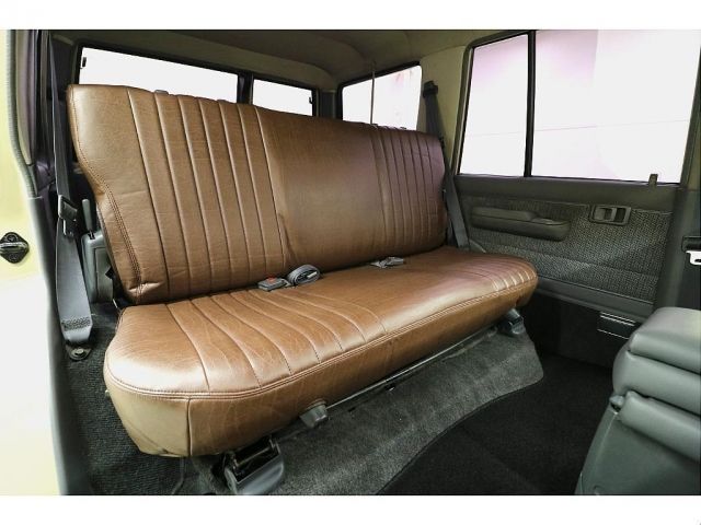 LANDCRUISER van