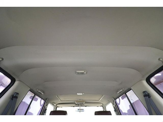 LANDCRUISER van