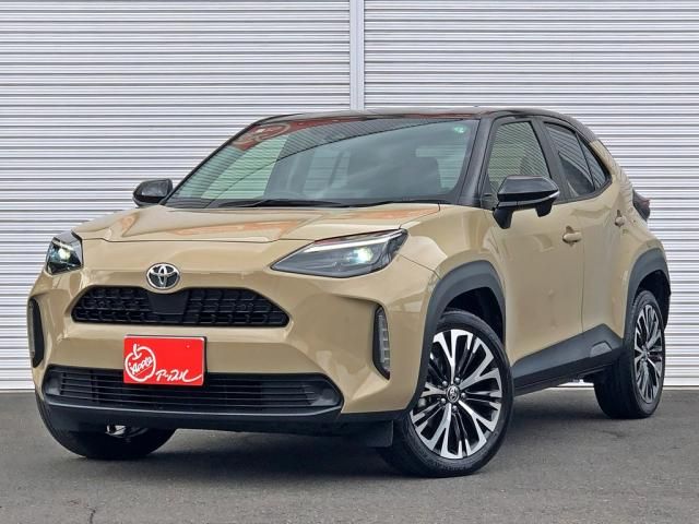 YARIS CROSS