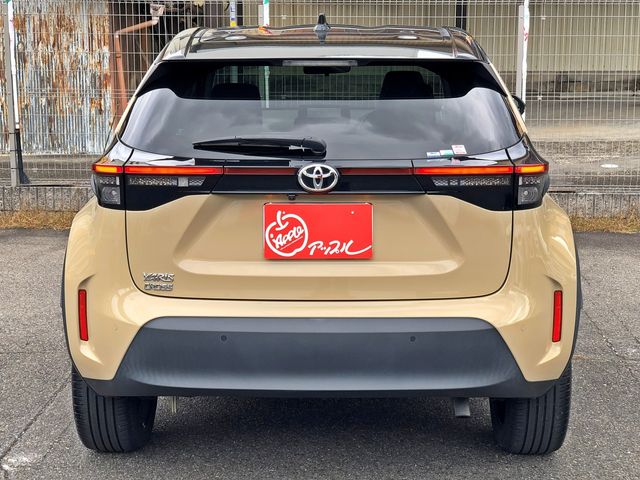 YARIS CROSS
