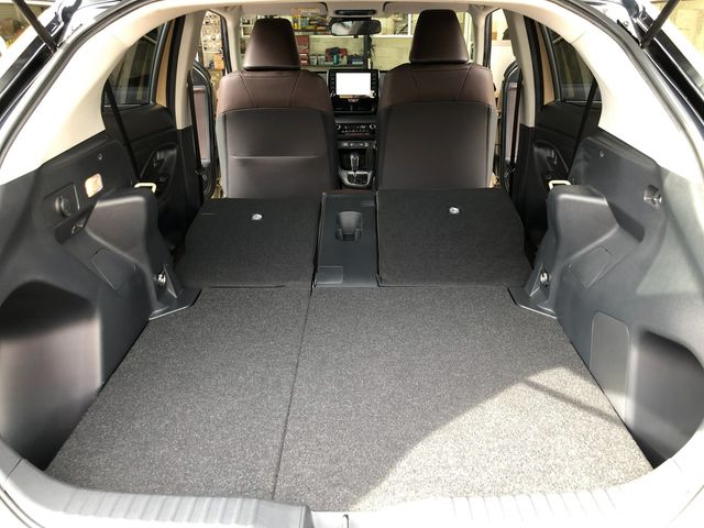 YARIS CROSS