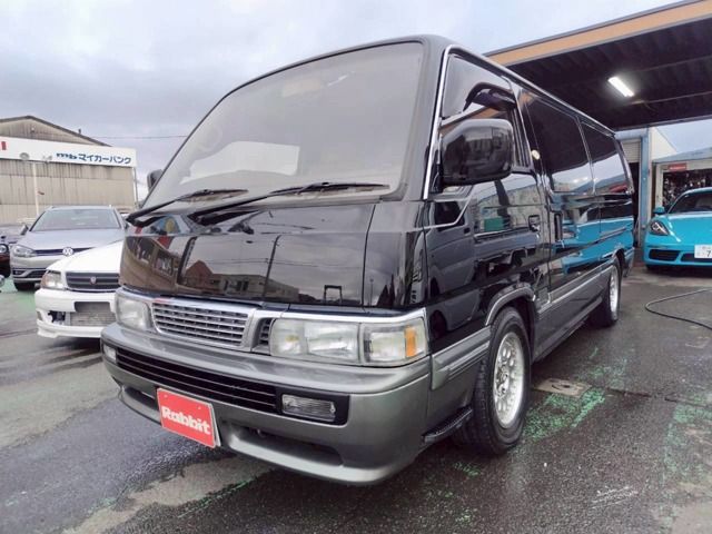 CARAVAN coach
