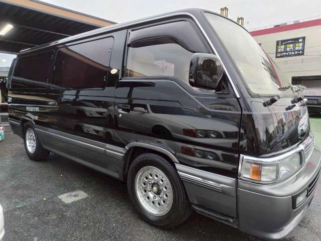 CARAVAN coach