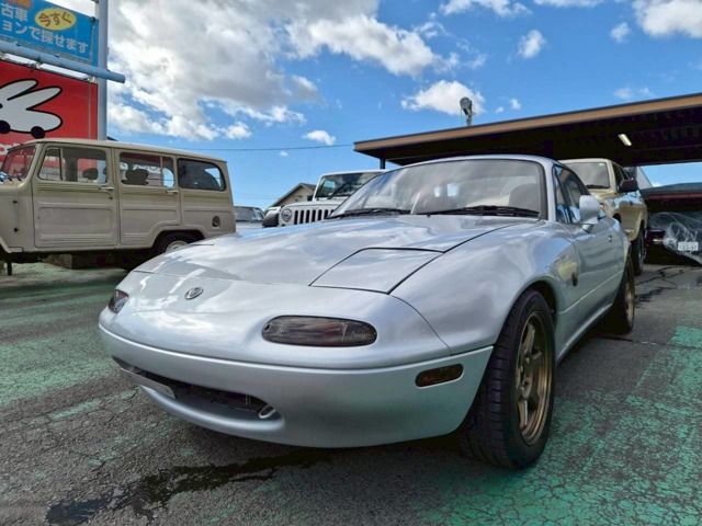ROADSTER