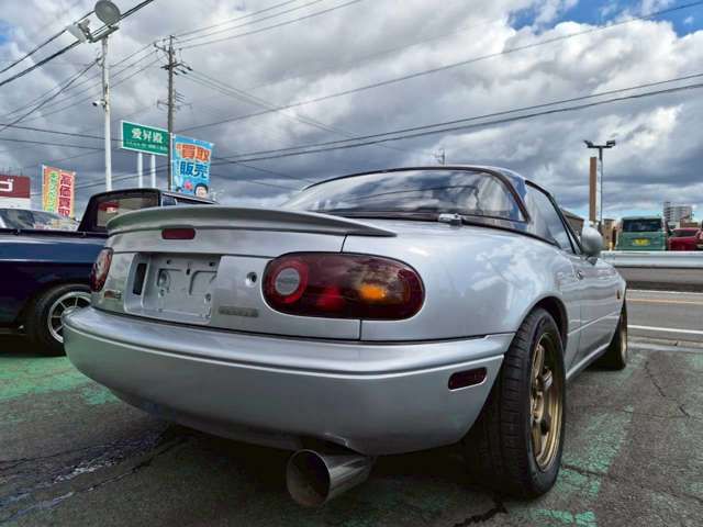ROADSTER