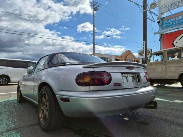 ROADSTER
