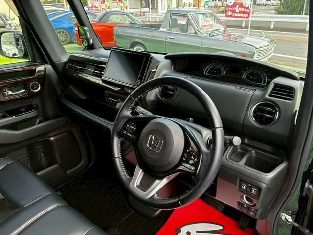 N-BOX CUSTOM
