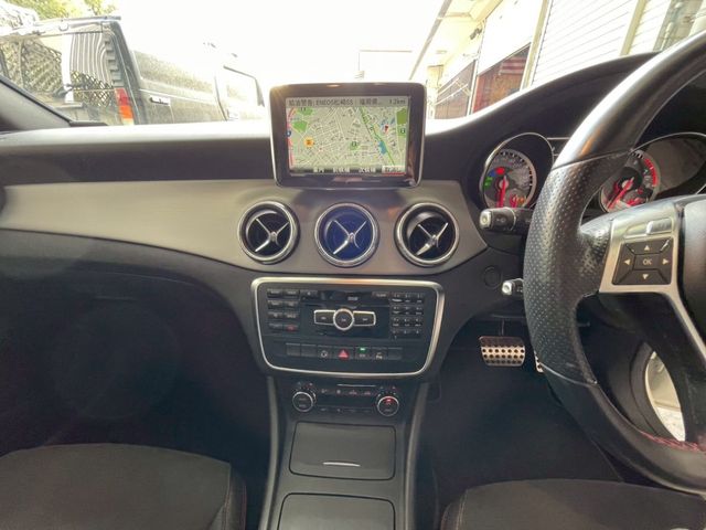 MERCEDES BENZ CLA class