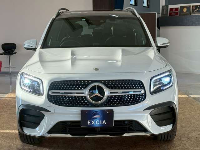MERCEDES BENZ GLB