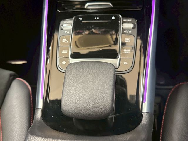 MERCEDES BENZ GLB