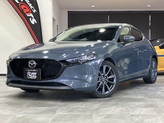 MAZDA3 FASTBACK