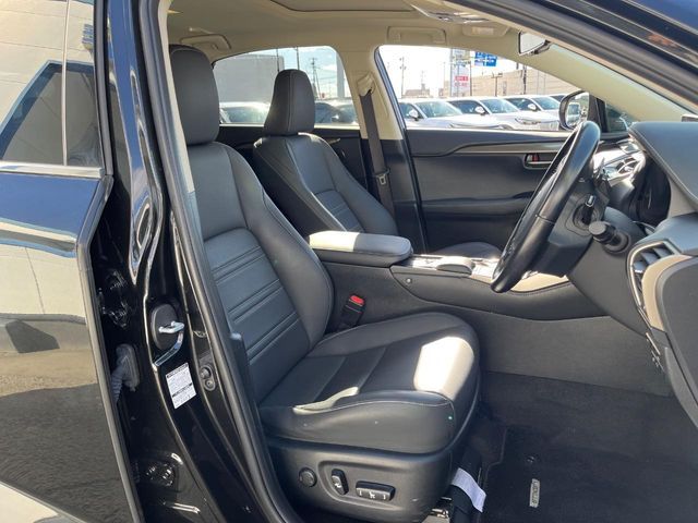 LEXUS NX300