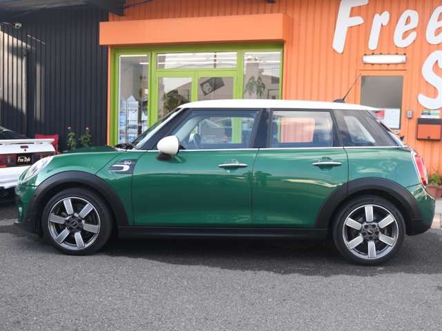MINI COOPER D 5DOOR