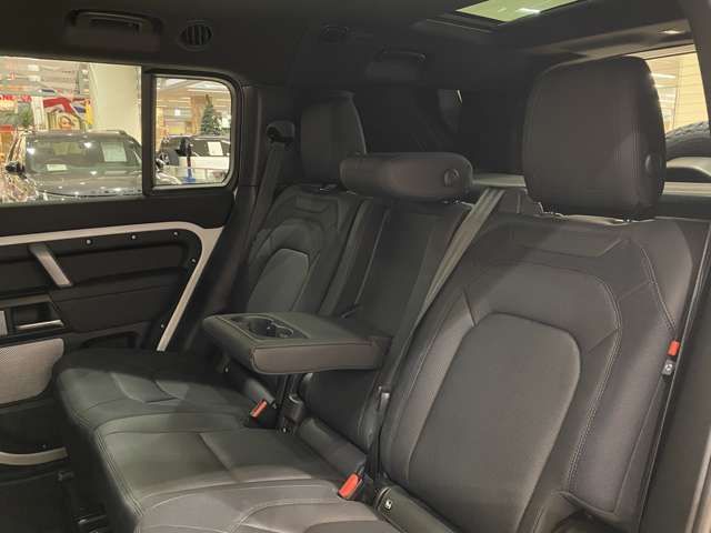 ROVER DEFENDER