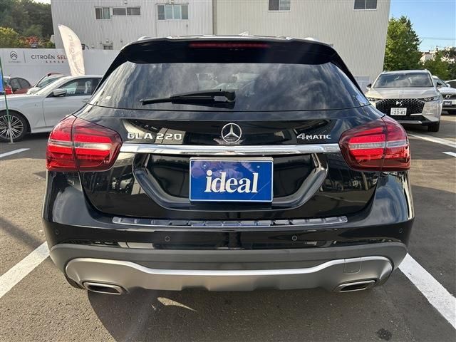 MERCEDES BENZ GLA class