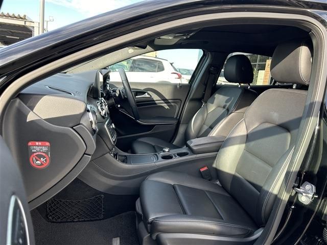 MERCEDES BENZ GLA class