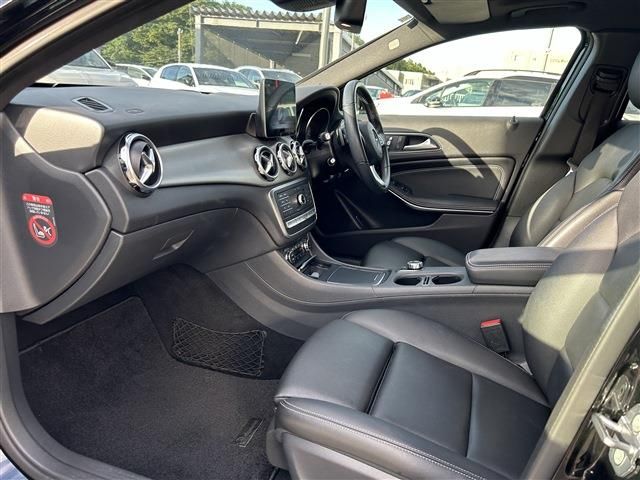 MERCEDES BENZ GLA class