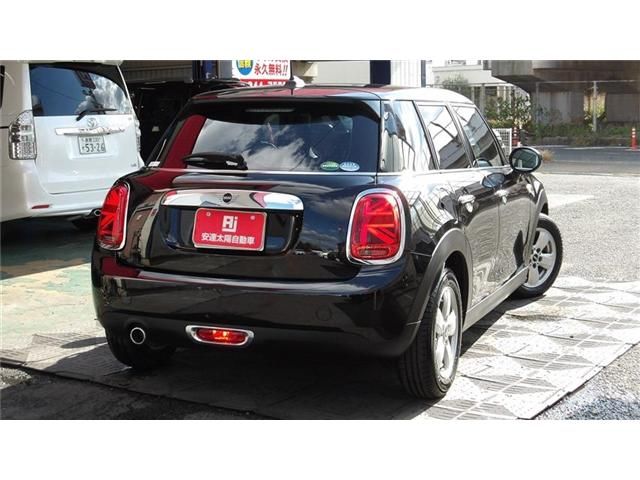 MINI ONE 5DOOR