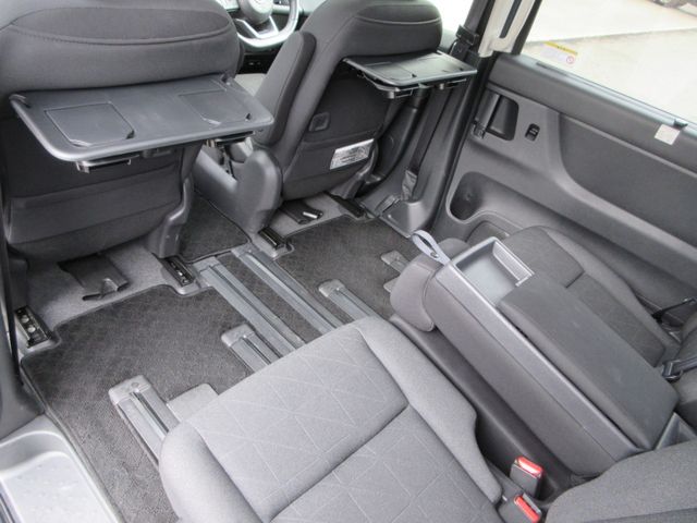 SERENA WG 4WD