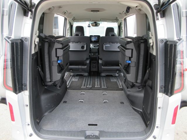 SERENA WG 4WD