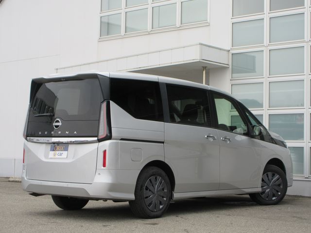 SERENA  WG 4WD