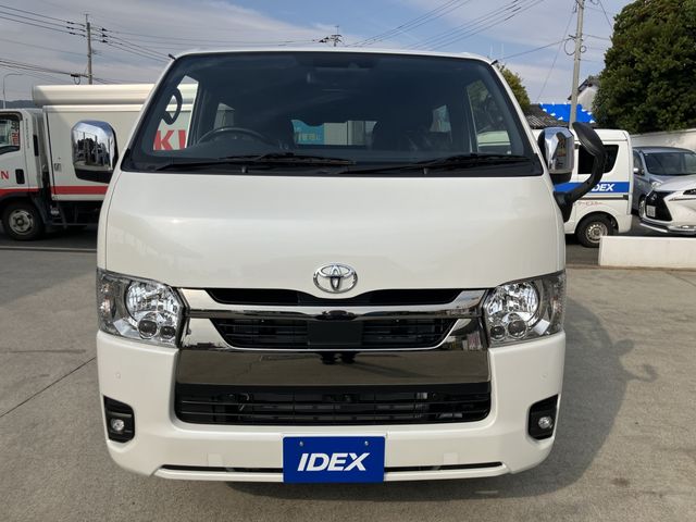 HIACE van 4WD