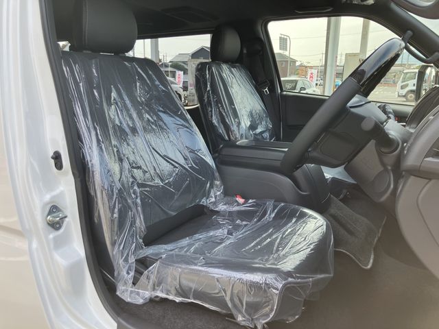 HIACE van 4WD