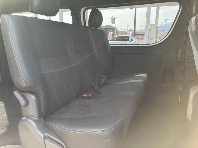 HIACE van 4WD