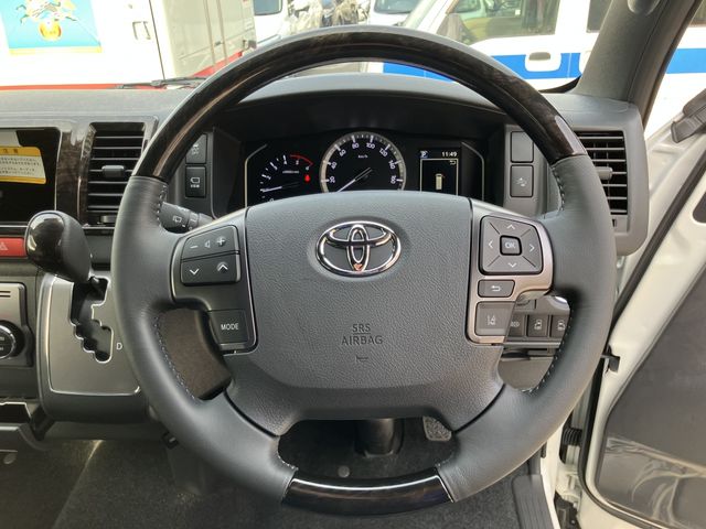 HIACE van 4WD