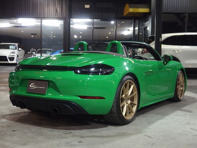 PORSCHE 718BOXSTER