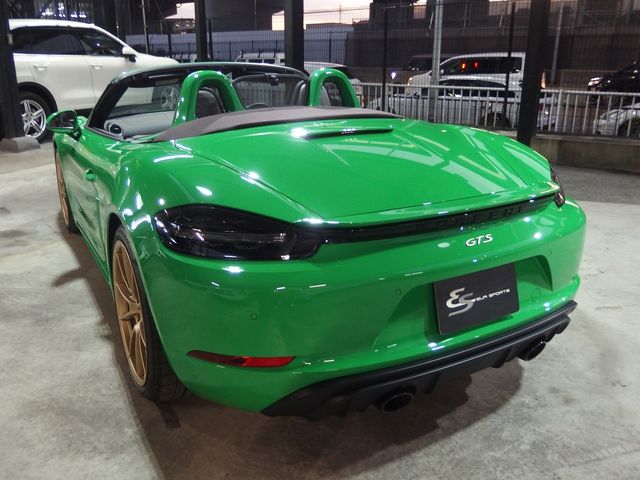 PORSCHE 718BOXSTER