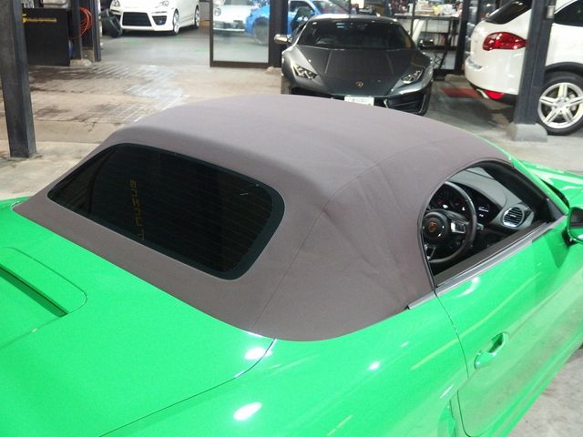 PORSCHE 718BOXSTER