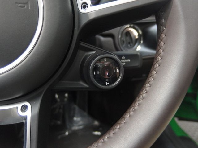 PORSCHE 718BOXSTER
