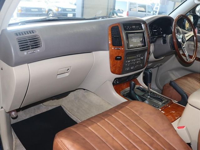 LANDCRUISER wagon