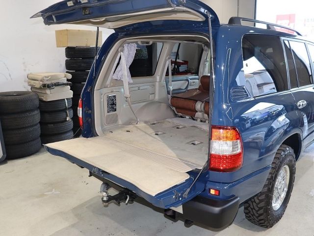 LANDCRUISER wagon