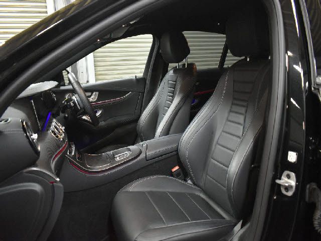 MERCEDES BENZ E-Class sedan