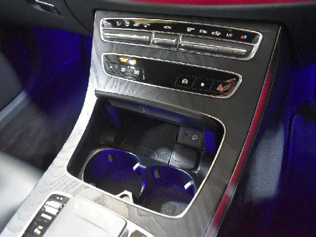 MERCEDES BENZ E-Class sedan