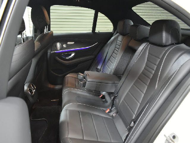 MERCEDES BENZ E-Class sedan