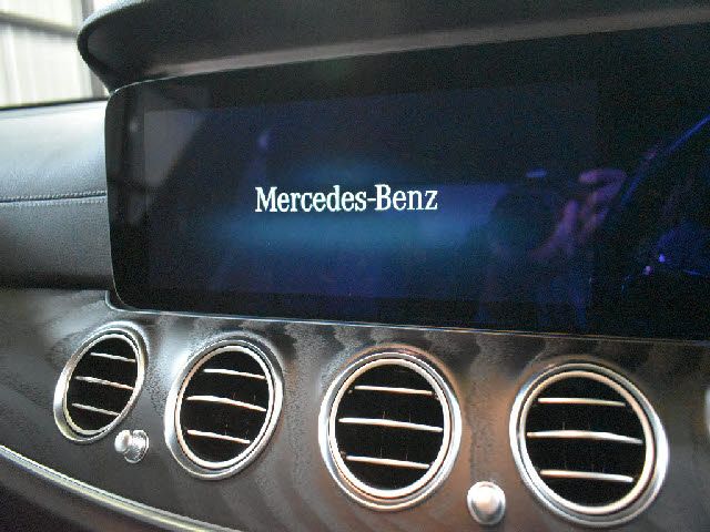 MERCEDES BENZ E-Class sedan