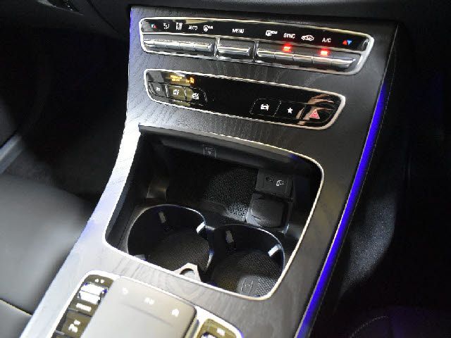 MERCEDES BENZ E-Class sedan